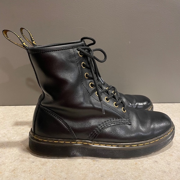 Dr. Martens Combat Boots Zavala Lace Up Leather Black Unisex / Size: M7, W8 - Picture 2 of 15